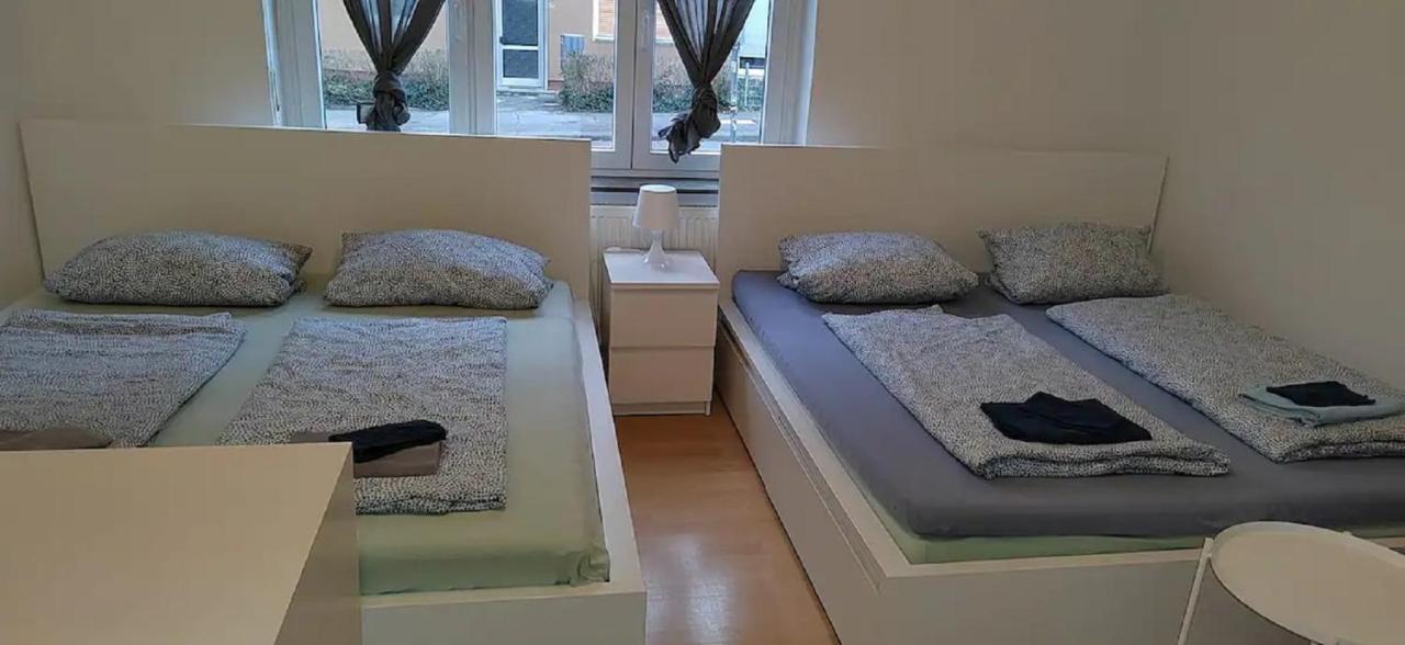 Privatzimmer Nahe Bahnhof Und City Wurzburgo Exterior foto